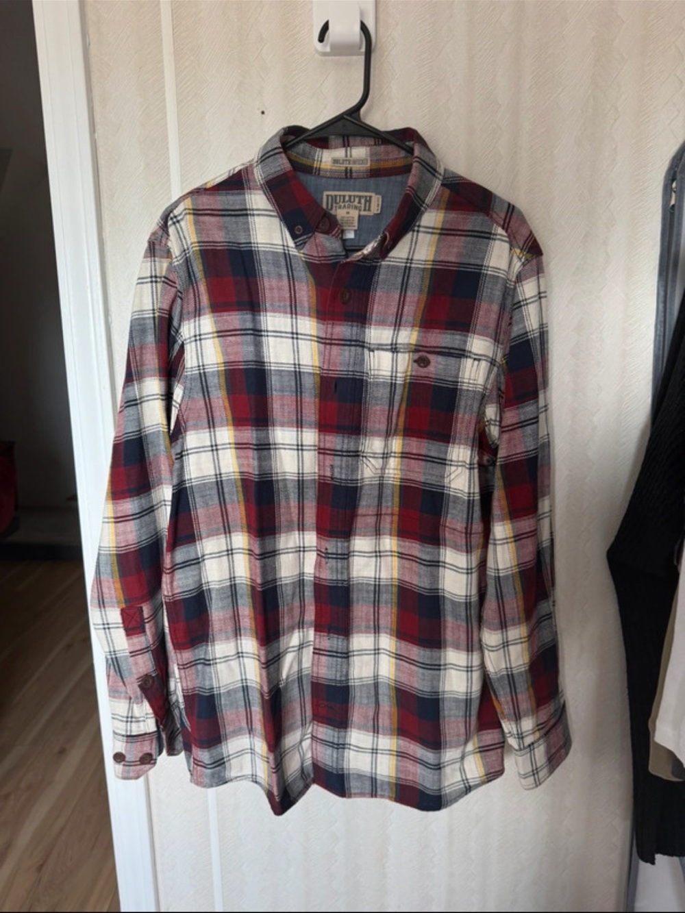 Duluth Trading Co Red, Navy & Cream Plaid Button-Down Shirt